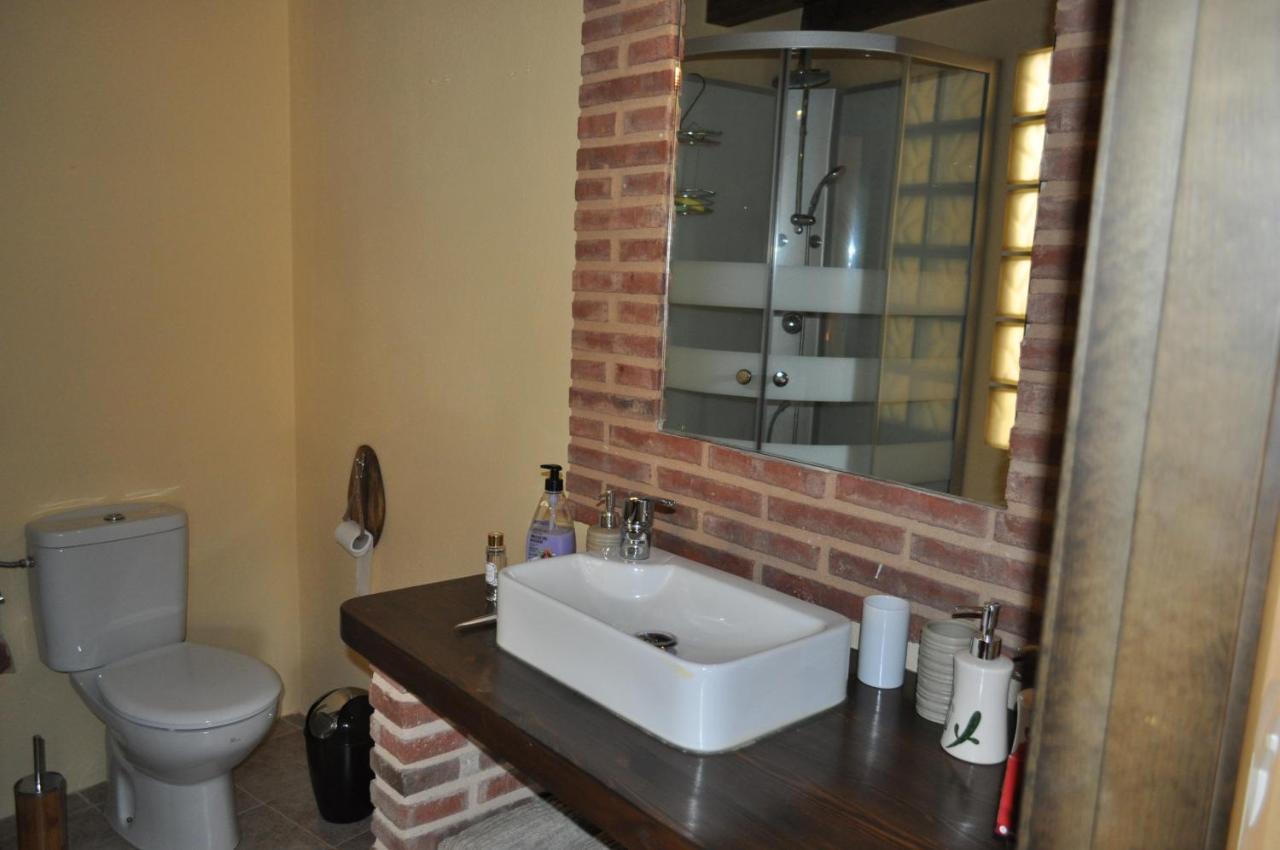 Гостьовий будинок El Rincon Secreto De Gredos Especializada En Celiaquia Y Diabetes Y Jacuzzi Tormellas Екстер'єр фото